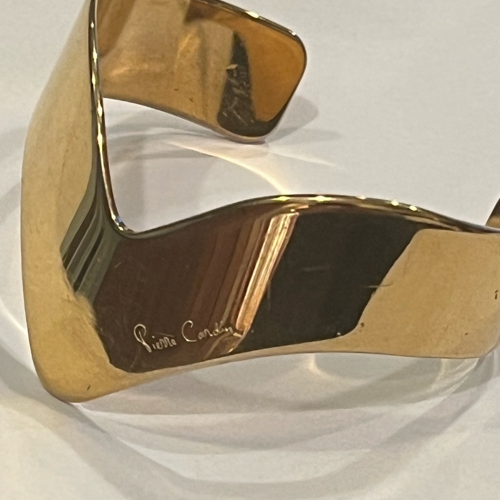 Pierre Cardin Gold Bracelet - Picture 4 of 13